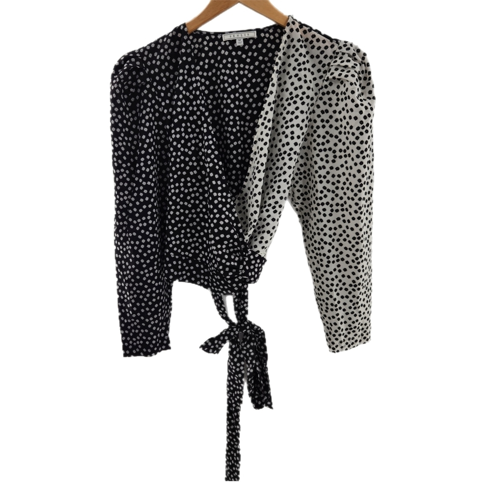 Senlis Black and White Long Sleeve Floral Print Wrap Top Womens Size Medium